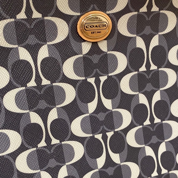 COACH Peyton Pouch in Navy Signature Logo Pattern - Picture 12 of 13